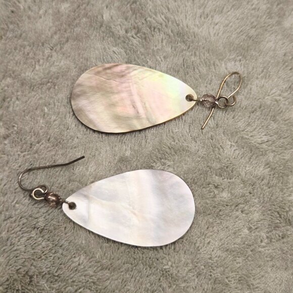 Women's Handmade Mother-of-Pearl Iridescent Teardrop Earrings - SML - NWOT - Picture 4 of 10